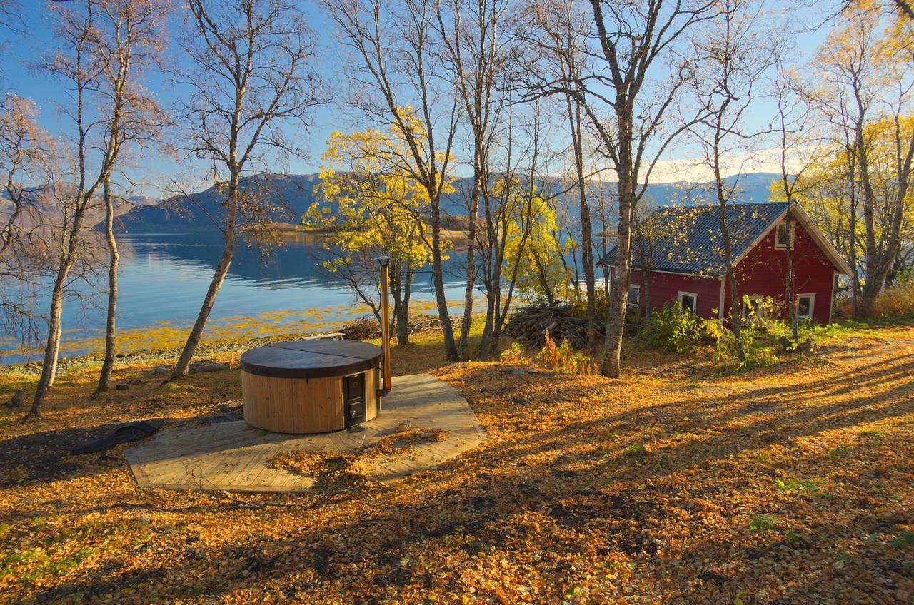 Solhov, Castle Of The Lyngen Alps Hotel Lyngseidet Exterior foto