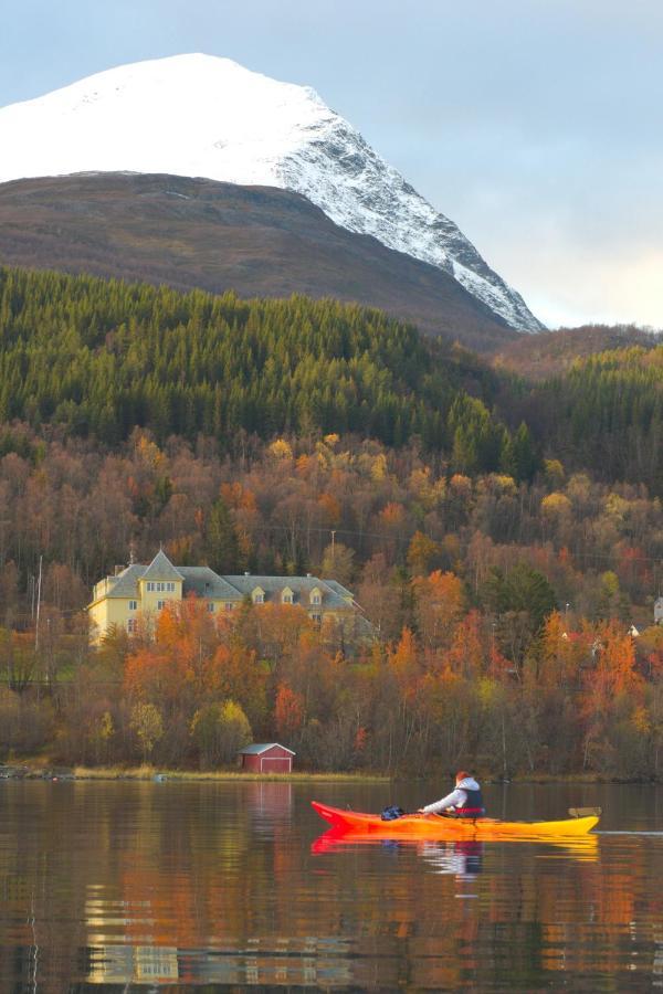 Solhov, Castle Of The Lyngen Alps Hotel Lyngseidet Exterior foto